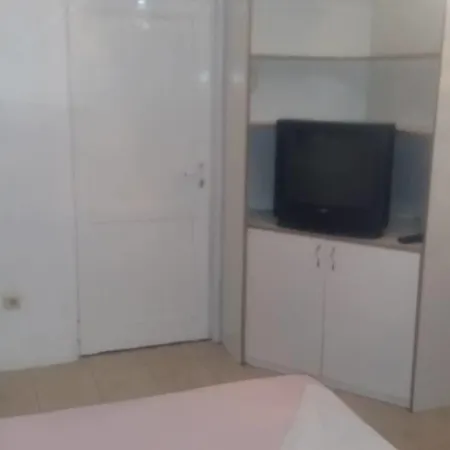 Ivis Guest house